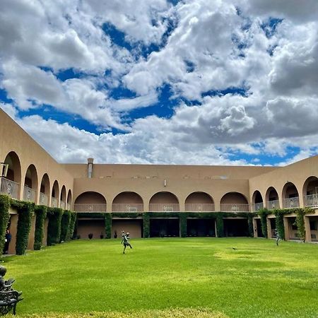 Hotel Santa Fe Camargo 외부 사진