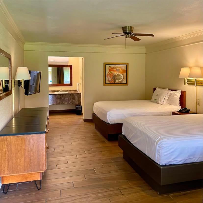 Hotel Santa Fe Camargo 외부 사진