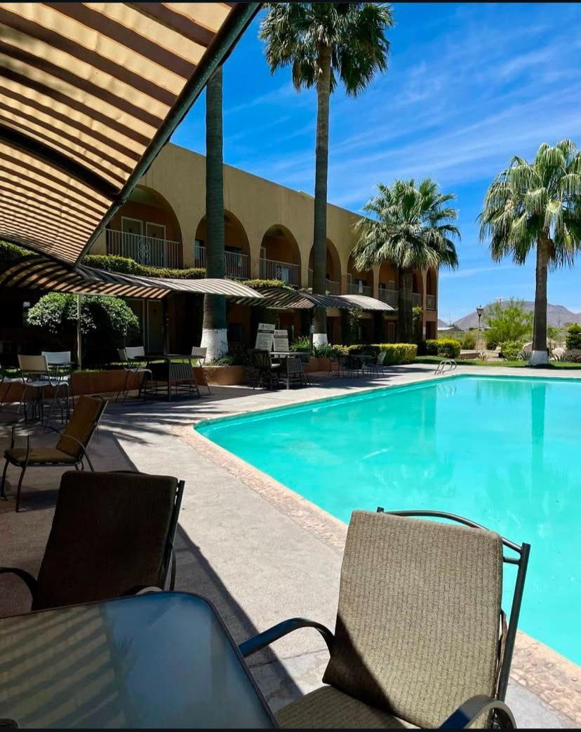 Hotel Santa Fe Camargo 외부 사진