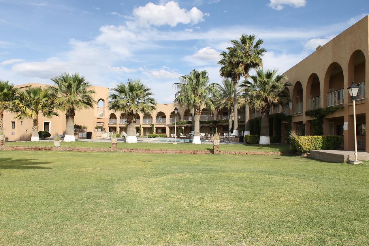 Hotel Santa Fe Camargo 외부 사진